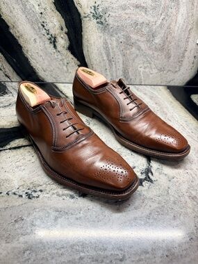 A.Testoni Black Label 8.5 M Brown Leather Medallion Oxford Shoes Italy